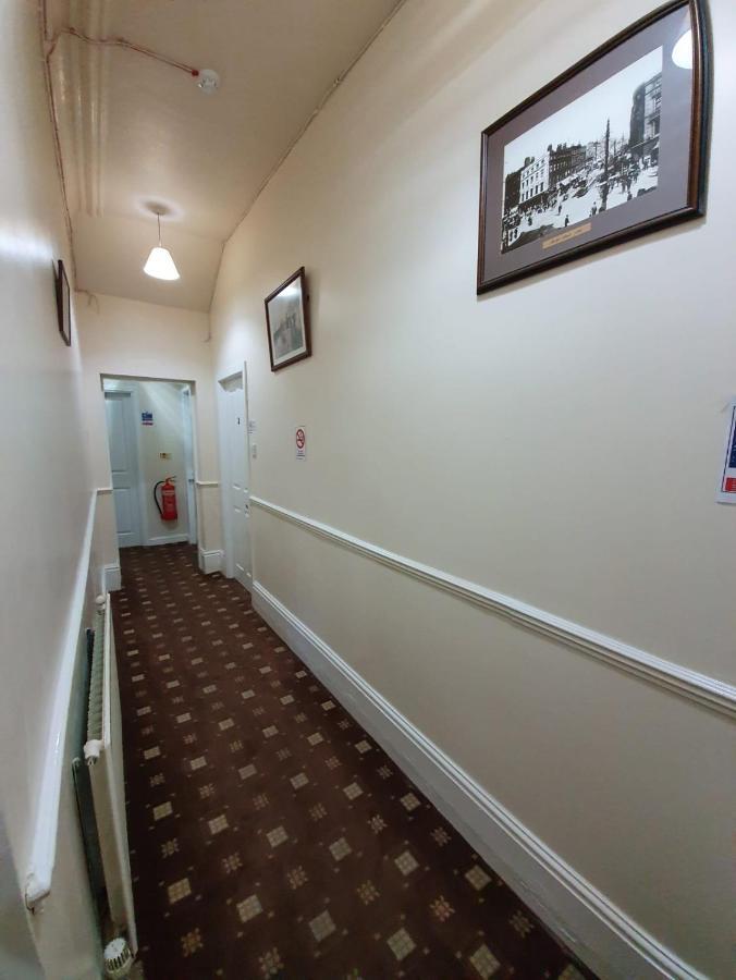 The Handforth Lodge エクステリア 写真